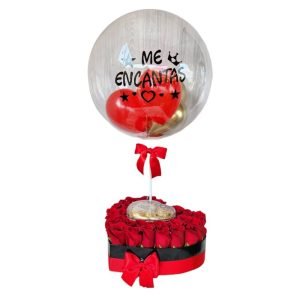 Corazón de rosas con Ferrero y globo burbuja personalizado