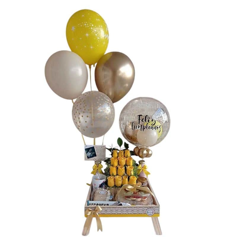 Desayuno sorpresa con rosas amarillas, globos y omelette especial