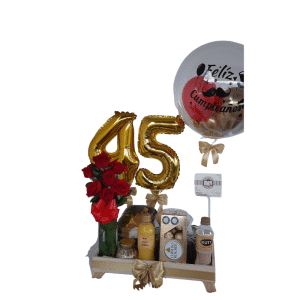 Desayuno Dorado – Flores, Ferrero y Globos de Número