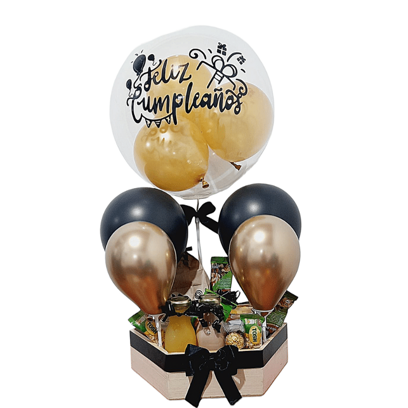 Desayuno sorpresa con Ferrero, omelette, postre, galleta y globos