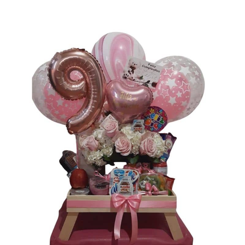 Desayuno sorpresa con Nutella, piruline, omelette y torta