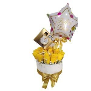 Cilindro con 24 Rosas Amarillas, Chocolates Ferrero y Globo Metalizado