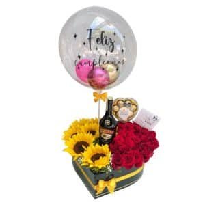 Corazón con Rosas y Girasoles, Baileys, Chocolates Ferrero y Globo Personalizado